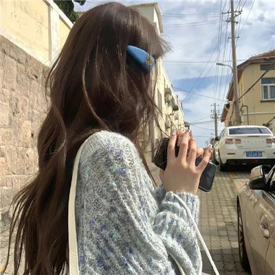 红颜吐珠待君王